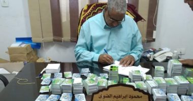 "تضامن إسنا" تتسلم 2262 فيزا جديدة وتبدأ مراجعتها لتسليمها للمواطنين