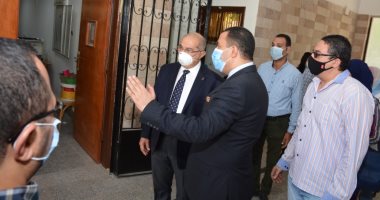 جامعة أسيوط تعلن الانتهاء من أولى مراحل مشروع تجهيز أول صالات امتحانات إلكترونية