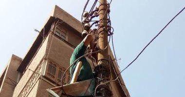 محافظ الشرقية يوجه رؤساء المراكز بسرعة صيانة أعمدة الإنارة.. صور