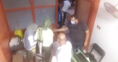 غلق وتشميع سنتر دروس خصوصية بمنطقة قشلاق السواحل بحى المناخ في بورسعيد.. صور