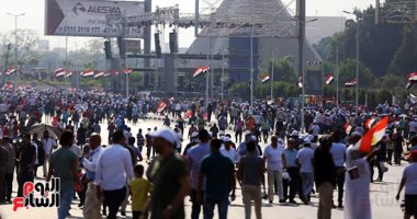 #نازلين_حبا_فى_السيسى.. مغردون: نحتفل بالرئيس والجيش والشرطة ولا عزاء للخونة