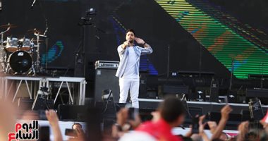 أحمد جمال يحيى احتفال ذكرى أكتوبر ودعم الرئيس والدولة أمام المنصة.. صور