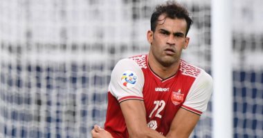 إيقاف مهاجم بيرسبوليس 6 أشهر وغرامة 10 آلاف دولار قبل مواجهة النصر