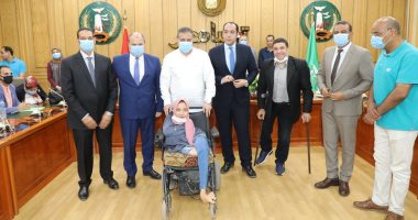 محافظ المنوفية خلال لقاء بالمواطنين: "أنا تحت أمركم بأى طلب ومكتبى مفتوح" 