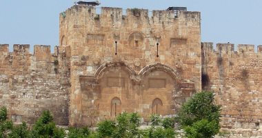 "باب الرحمة" فى القدس.. لماذا يقدسه أصحاب الديانات الثلاثة؟