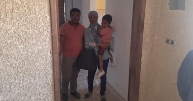 محافظة الجيزة تسلم وحدات سكنية بأكتوبر لسكان مسار محور شارع الأربعين (صور)