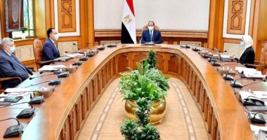 السيسى يوجه بالإسراع فى تطبيق التأمين الصحى الشامل بمحافظات المرحلة الأولى