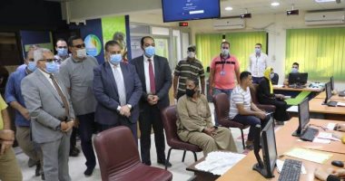محافظ المنوفية يتفقد مركز خدمة عملاء شركة مياه الشرب والصرف الصحى بقويسنا