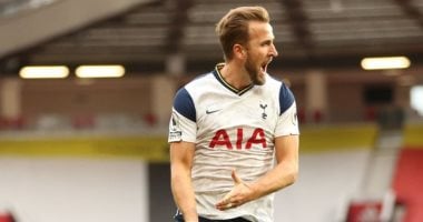 هارى كين مهدد بالغياب عن مباراة إنجلترا ضد بلجيكا بسبب إصابة عضلية