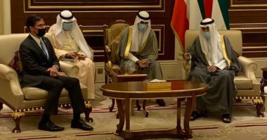 صور.. وزير الدفاع الأمريكى فى الكويت لتقديم التعازى بوفاة الشيخ صباح الأحمد