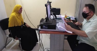 القومى للمرأة بالشرقية يستخرج 628 بطاقة رقم قومى مجانا للسيدات والفتيات.. صور