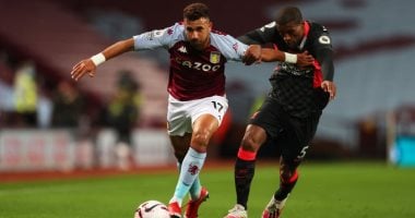 تريزيجيه أساسيا والمحمدى بديلا مع أستون فيلا ضد ليدز بالدوري الإنجليزي 