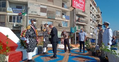 محافظ القليوبية يضع إكليل زهور على قبر الجندى المجهول بذكرى أكتوبر.. صور