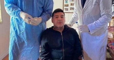 مارادونا يلجأ إلى العزل الذاتي بعد إصابة أحد حراسه بفيروس كورونا