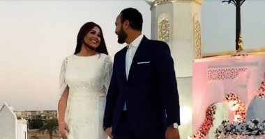 5 صور بعد عقد قرانهما تلخص رومانسية أحمد خالد صالح وهنادى مهنى