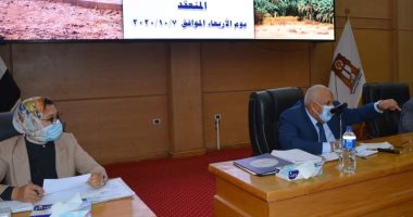 محافظ الوادى الجديد يقرر إعفاء الرسوم المدرسية للطلاب الأكثر احتياجا