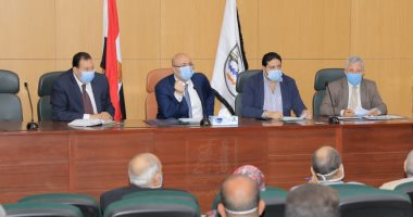 محافظ بنى سويف يعقد لقاء المواطنين المفتوح لمناقشة الحلول والبدائل الممكنة 