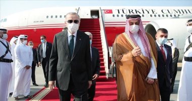 أردوغان يستغيث بقطر.. 3 زيارات لرئيس تركيا للدوحة خلال أشهر لإنقاذ اقتصاده المنهار.. تقارير: الديكتاتور يبتز أمير الإرهاب لسرقته مقابل الحماية.. وتعديل اتفاق المبادلة بين البلدين آخر حيل إنقاذ الليرة من السقوط