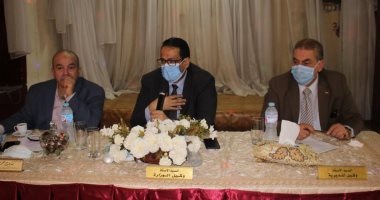وكيل تعليم الغربية يجتمع يمديري العموم لبحث استعدادات العام الدراسي الجديد