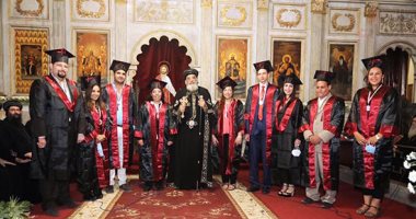 البابا تواضروس يشارك فى حفل تخرج طلاب الثانوية والجامعات فى الاسكندرية