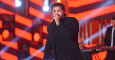 مصطفى حجاج يشعل حفل ذكرى نصر أكتوبر بمدينة الجلالة بأجمل أغنياته