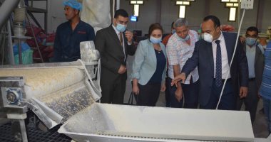 نائب محافظ المنيا يتابع المشروعات التنموية بمشاركة متدربى البرنامج الرئاسى