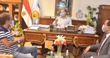 محافظ أسيوط يعلن دعمه لمبادرة "صنايعية مصر" وفعاليات وأنشطة وزارة الثقافة
