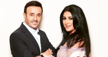 صابر الرباعى يغازل زوجته فى عيد ميلادها: حبيبتى وملهمتى وكل شئ جميل بحياتى