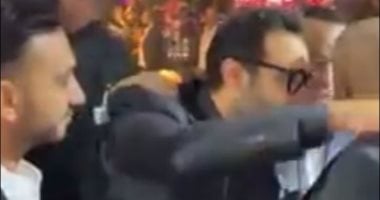 خلاف شيكابالا وأحمد فهمى بسبب الأهلى والزمالك بدأ بتهدئة وانتهى بمشادة..فيديو