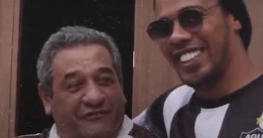 شاب برازيلى يستغل شبهه بـ"رونالدينيو" للترشح في انتخابات مجلس مدينته.. فيديو
