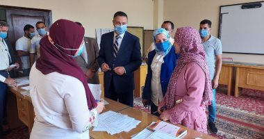 رئيس جامعة بنها يتفقد استعدادات العام الجامعى وإجراء الكشف الطبى بالكليات