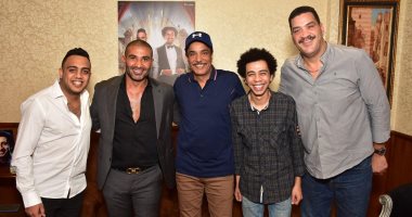 أحمد سعد عن مسرحية "صباحية مباركة": عمل محترم وفخور بأبطاله