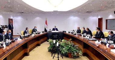 الحكومة تعلن إطلاق 72 خدمة رقمية بنهاية 2020 تصل إلى 550 خدمة فى 2023.. النائب العام يؤكد تنفيذ برنامج "العدالة الجنائية" للربط الإلكترونى بين النيابات.. وتفعيل منظومة إلكترونية للنظر فى تجديد الحبس الاحتياطى