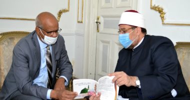 وزير الأوقاف يبحث مع سفير السودان التعاون لنشر الفكر الوسطى ومواجهة التطرف.. صور