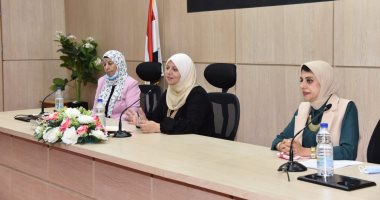 نائب محافظ مطروح تجتمع بقيادات مبادرة "هى تستطيع" لتفعيل دور المرأة بالمجتمع