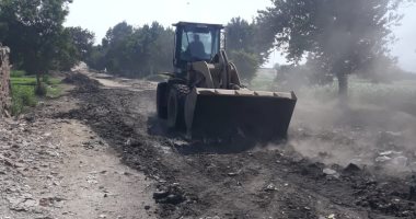 رفع مخلفات القمامة بالوحدات المحلية فى أوسيم بالجيزة.. صور