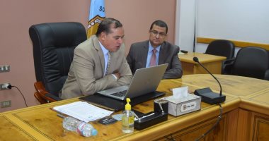 طب بشرى سوهاج تناقش آليات العودة إلى الجامعة فى ظل كورونا