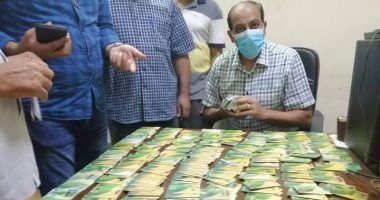 ضبط 427 بطاقة تموينية فى مخبز بلدى مدعم بمنطقة نجع الخطباء بالأقصر.. صور