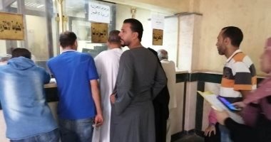 إقبال على التصالح فى مخالفات البناء بالمحافظات.. البحيرة تتلقى 202 ألف طلب بالمراكز التكنولوجية.. تحصيل 958 مليونا و845 ألف جنيه فى القليوبية.. و772 مليون جنيه إجمالى حصيلة تقنين الأوضاع فى كفر الشيخ.. صور