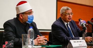 مستشار الرئيس للشئون الصحية: هناك دول تسمح بالإجهاض لتنظيم الأسرة