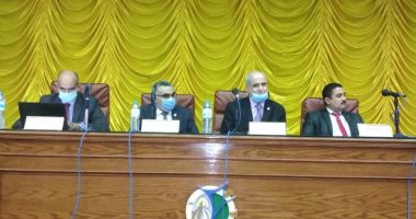  جامعة الفيوم تناقش التحول الرقمى مع وفد الأعلى للجامعات