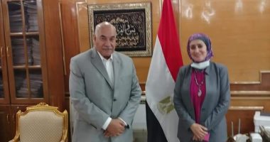 بروتوكول تعاون بين فنون تطبيقية حلوان والقابضة للغزل والنسيج لتدريب الطلاب