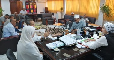 رئيس سفاجا يعلن فحص 159 طلب تنازل ورفعها للجنة العليا بالمحافظة