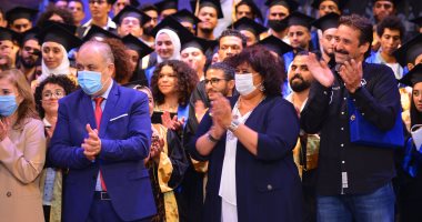 وزيرة الثقافة ونقيب الممثلين فى تكريم المخرج محمد عبد العزيز بأكاديمية الفنون