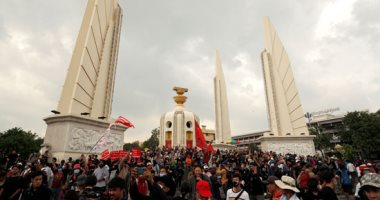احتجاجات حاشدة فى تايلاند تزامنا مع ذكرى انتفاضة بانكوك.. صور