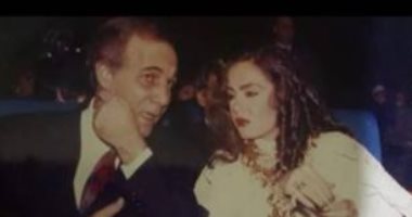 بصورة قديمة من أحد المهرجانات .. شريهان تنعى محمود ياسين 