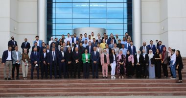 وزير الاتصالات يلتقى شباب مبادرتى "وظيفة تك" و"شغلك من بيتك" 
