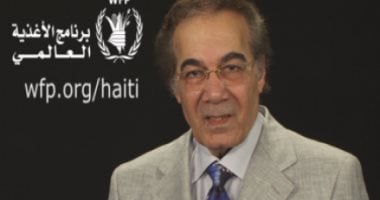 تعرف على تاريخ محمود ياسين في دعم اللاجئين وضحايا الأزمات.. صور