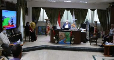 محافظ جنوب سيناء يناقش مشروعات الخطة الاستثمارية مع المجموعة الإقتصادية