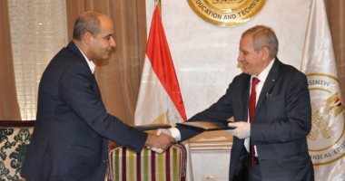 "التعليم" توقع بروتوكول تعاون لإنشاء أول مدرسة لإنتاج وتصنيع الألبان فى مصر